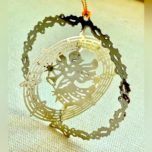 VINTAGE CHRISTMAS ANGEL ORNAMENT - PLATED BRASS - CHRISTMAS FANTASY - Picture 2 of 5